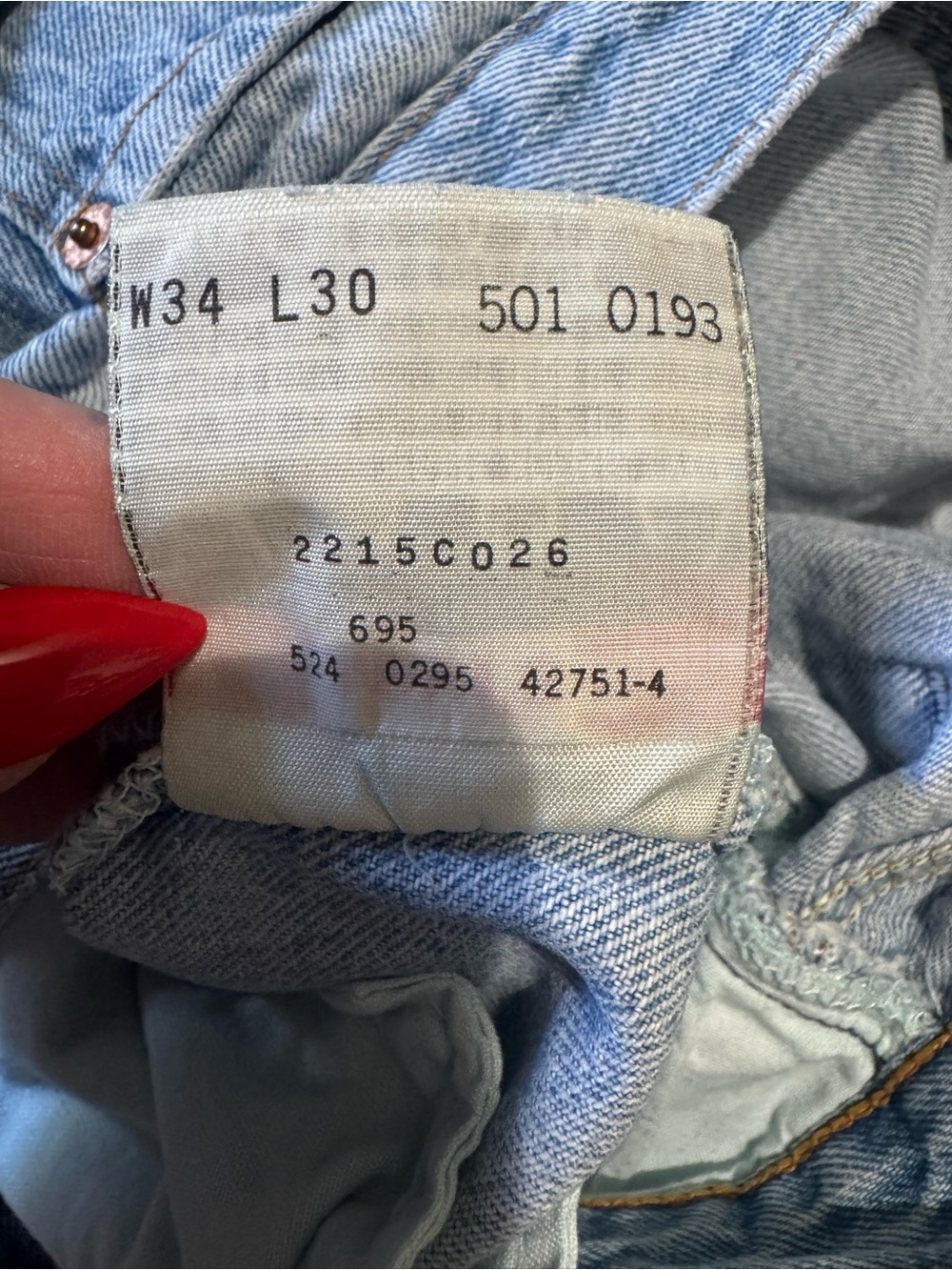 Vintage Light wash 501 Levi’s - Picture 6 of 6
